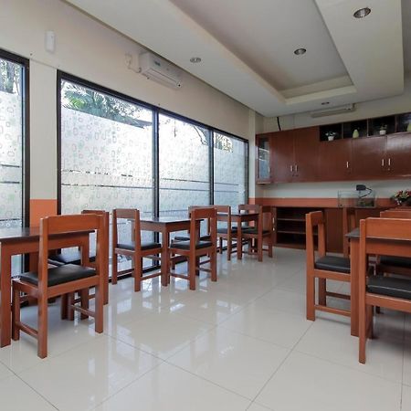 Reddoorz Near Jalan Jendral Sudirman Manado Hotel Екстериор снимка