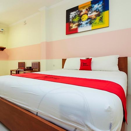 Reddoorz Near Jalan Jendral Sudirman Manado Hotel Екстериор снимка