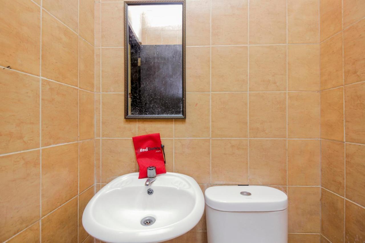 Reddoorz Near Jalan Jendral Sudirman Manado Hotel Екстериор снимка