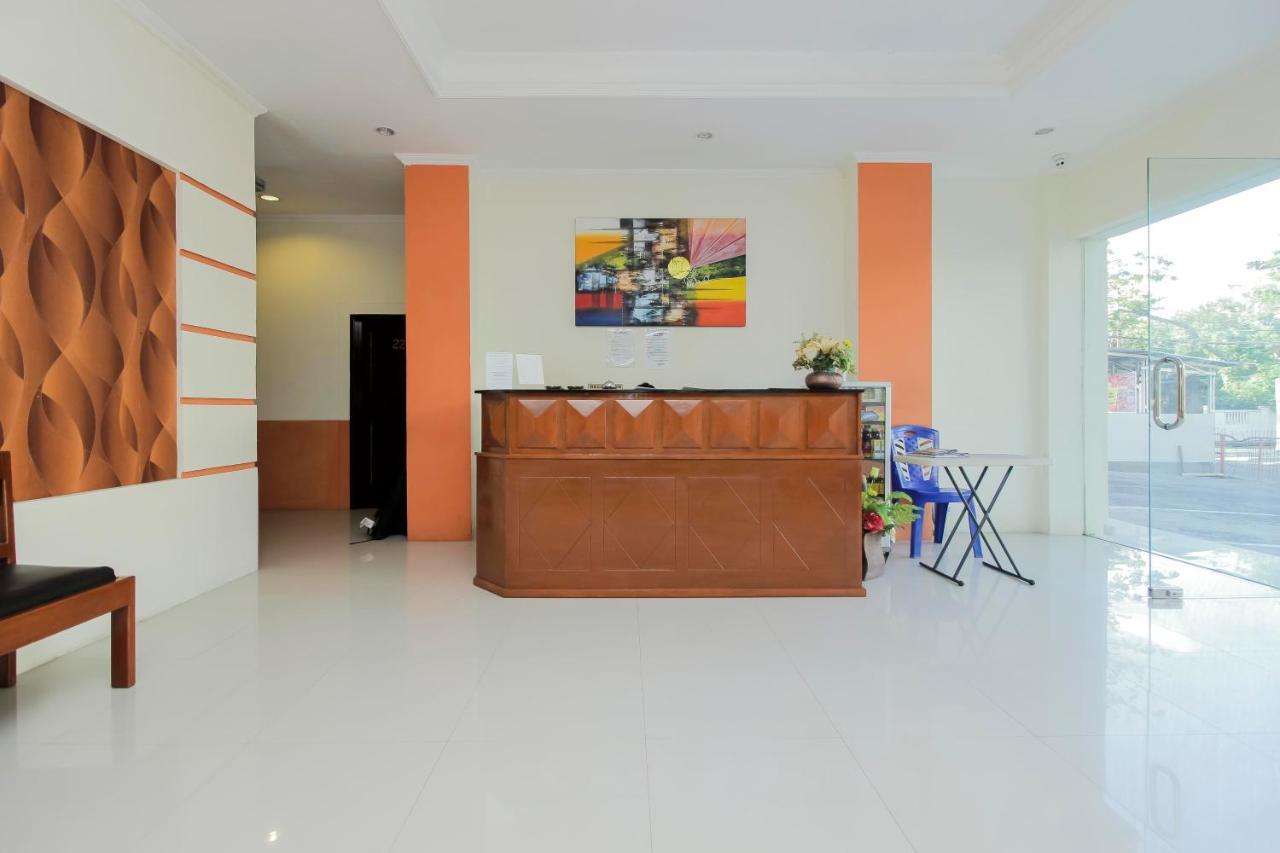 Reddoorz Near Jalan Jendral Sudirman Manado Hotel Екстериор снимка