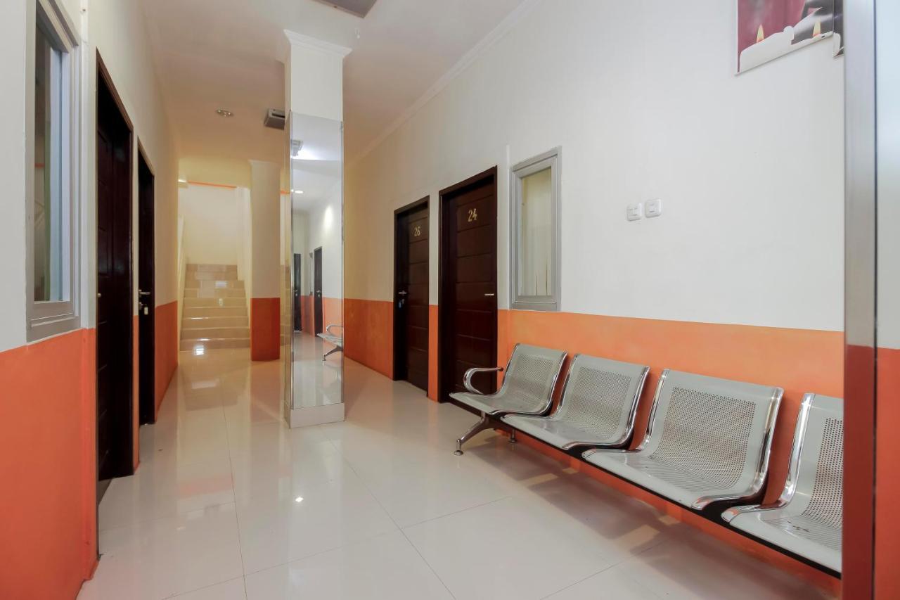 Reddoorz Near Jalan Jendral Sudirman Manado Hotel Екстериор снимка
