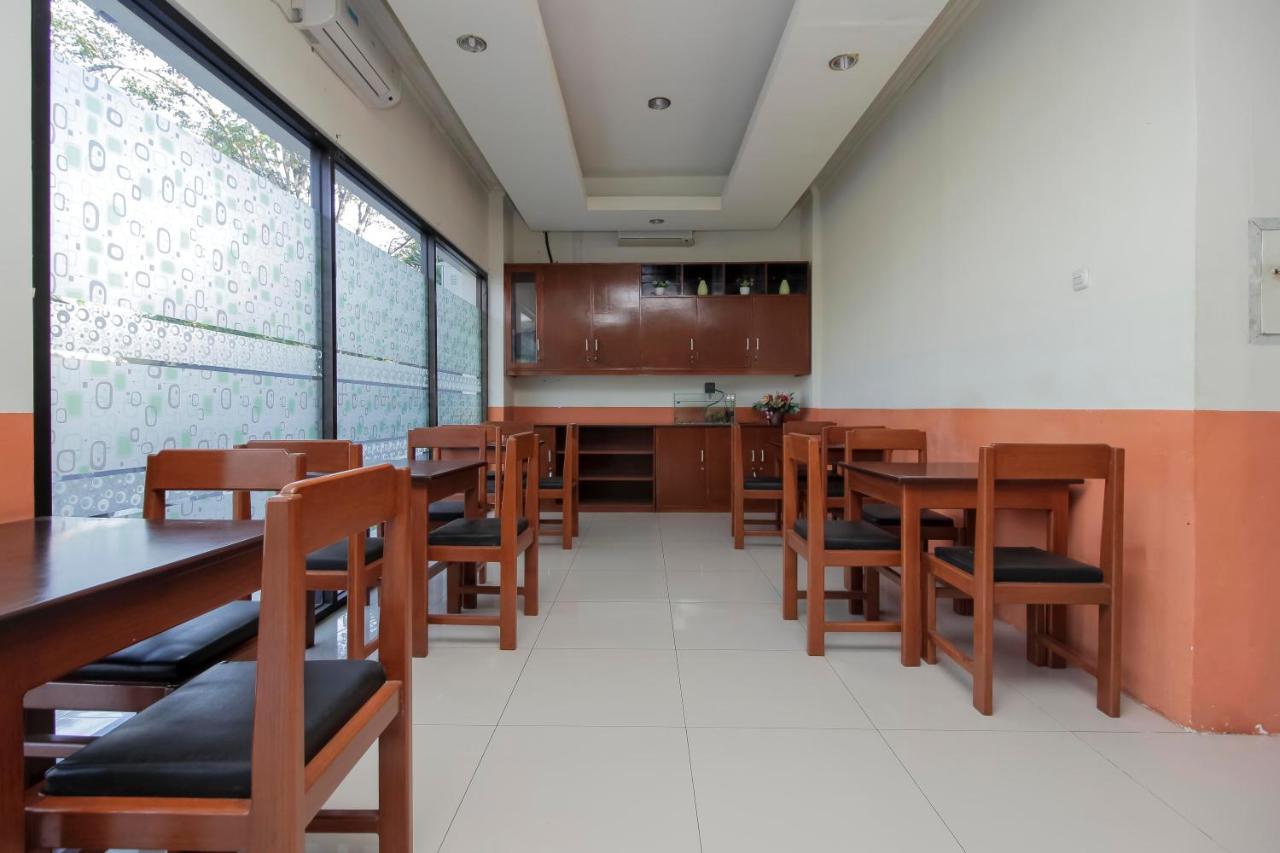 Reddoorz Near Jalan Jendral Sudirman Manado Hotel Екстериор снимка