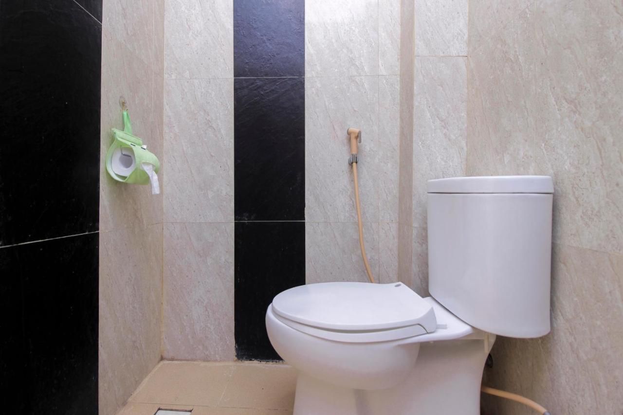 Reddoorz Near Jalan Jendral Sudirman Manado Hotel Екстериор снимка