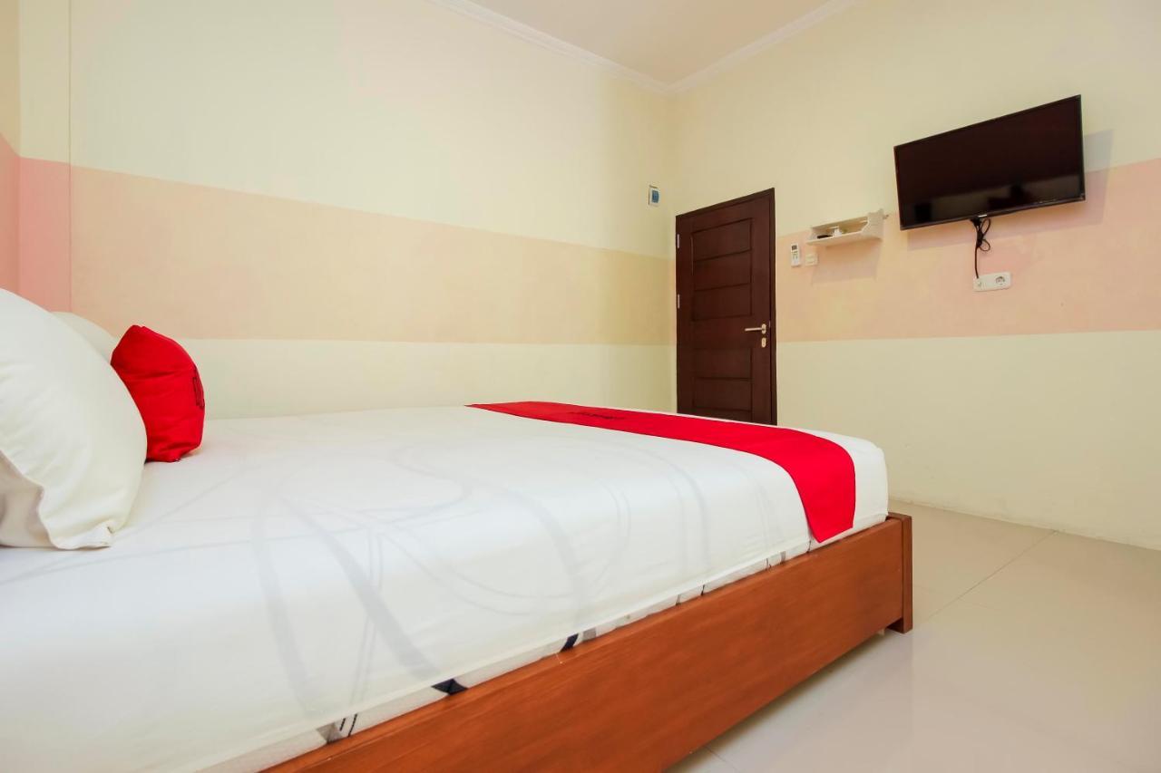 Reddoorz Near Jalan Jendral Sudirman Manado Hotel Екстериор снимка